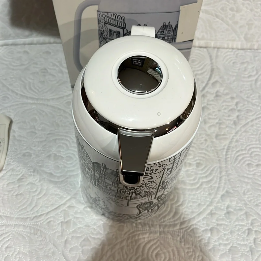 Mikasa Parisian Scenes thermal‎ carafe, new in box